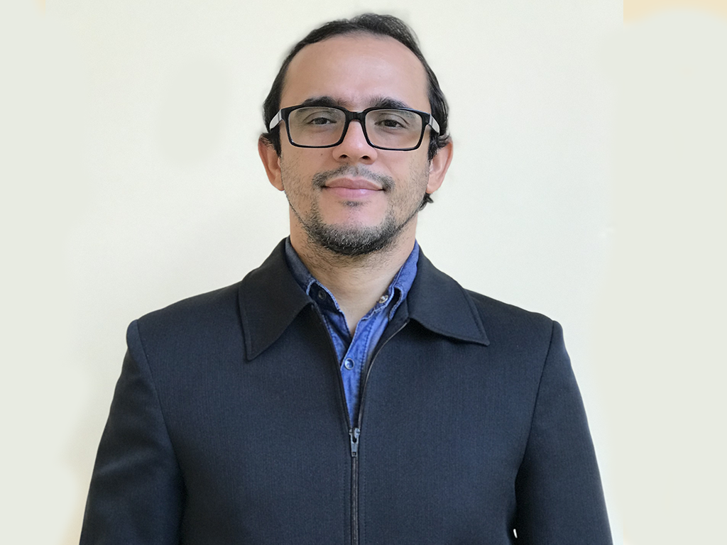 Esp. Glaudemir Simplício de Lima